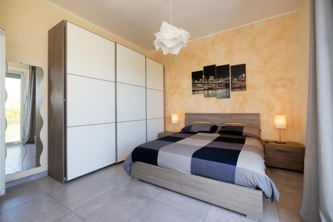 Casa Matilde - Appartamento Vista Mare - Con Posto Auto Finale Ligure Luaran gambar