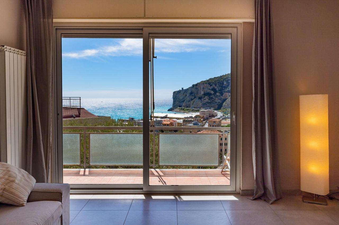 Casa Matilde - Appartamento Vista Mare - Con Posto Auto Finale Ligure Luaran gambar