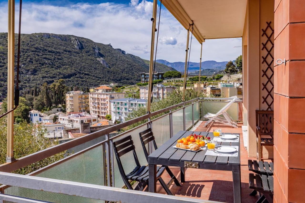 Casa Matilde - Appartamento Vista Mare - Con Posto Auto Finale Ligure Luaran gambar